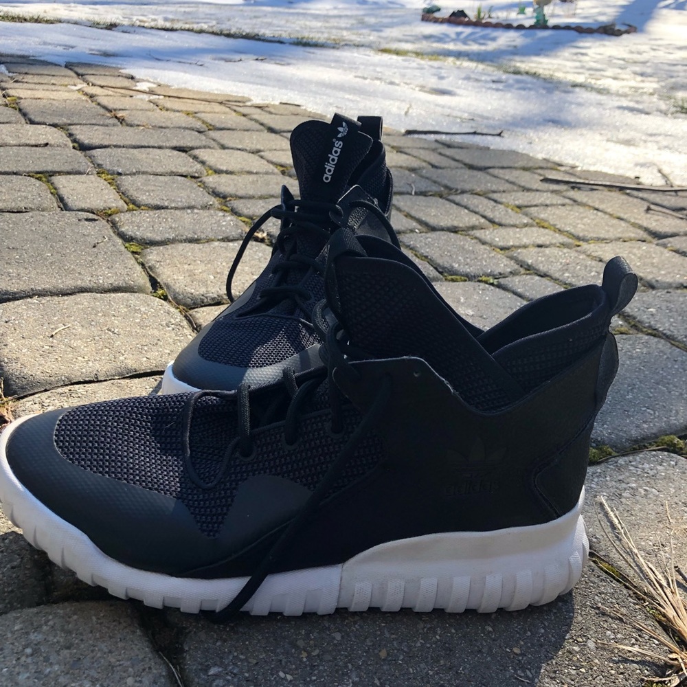 Adidas Tubular Sneakers